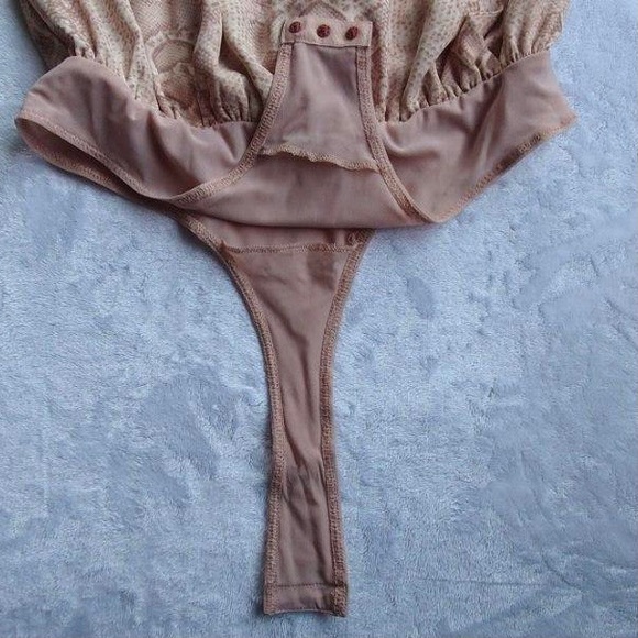 BCBG MaxAzria faux wrap Bare Pink Python Bodysuit - Picture 10 of 11